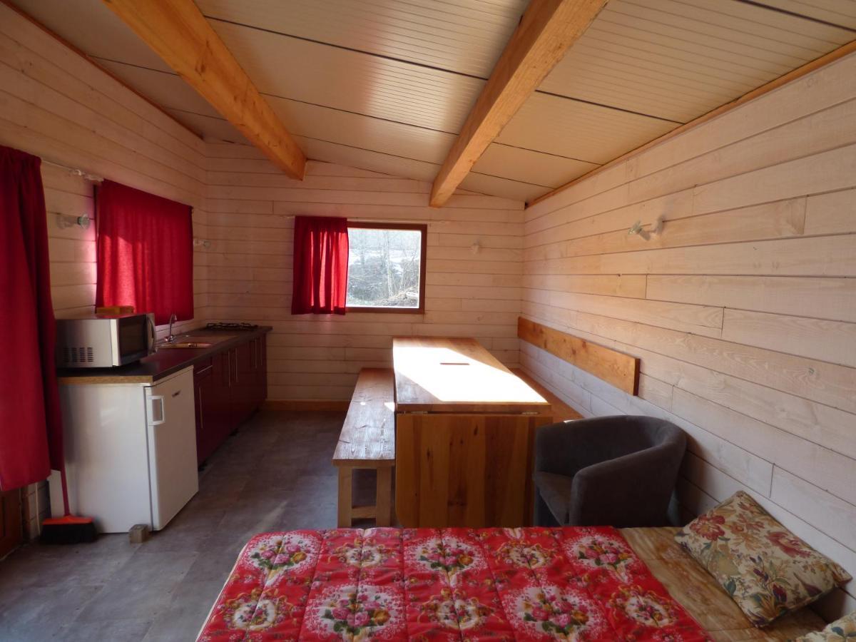 Chalet 2 Personnes Mialanes Exterior foto
